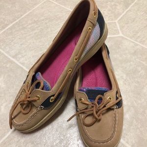 Size 8 Sperry Angelfish boat shoes